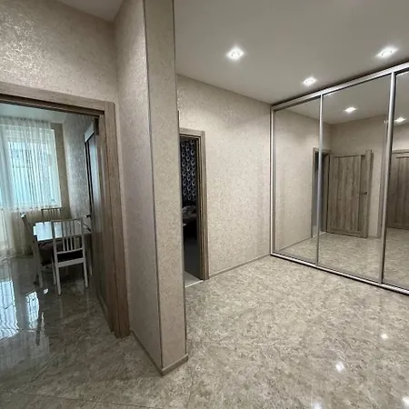 сучасна 1к кв на 1-му поверсі жк альтаїр Apartment *